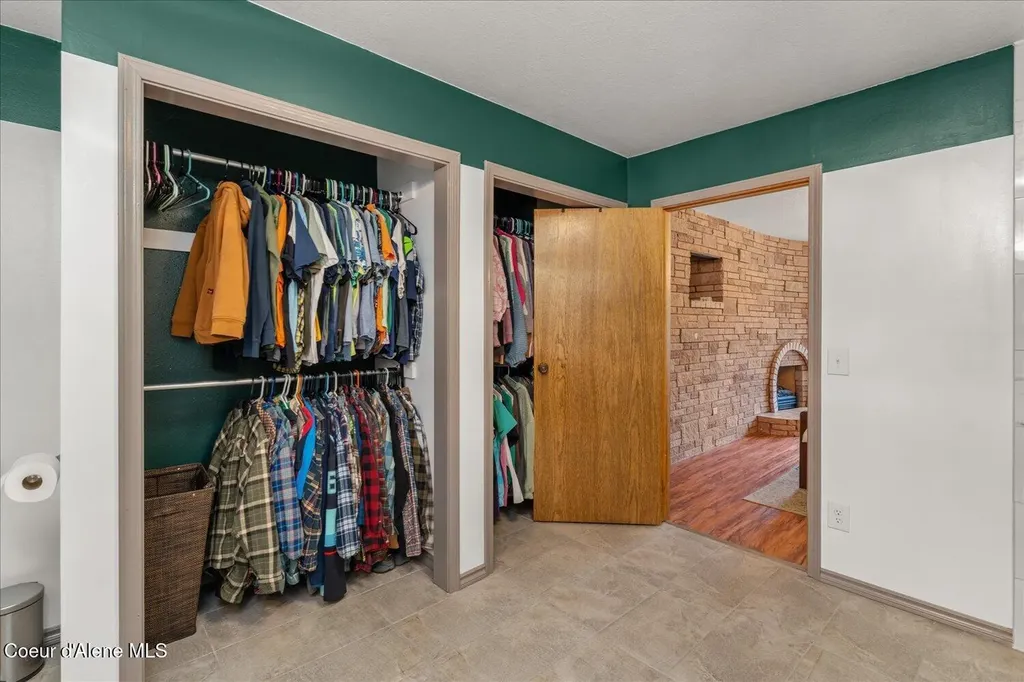 2872 Hoodoo Mountain Road Priest River ID 83856