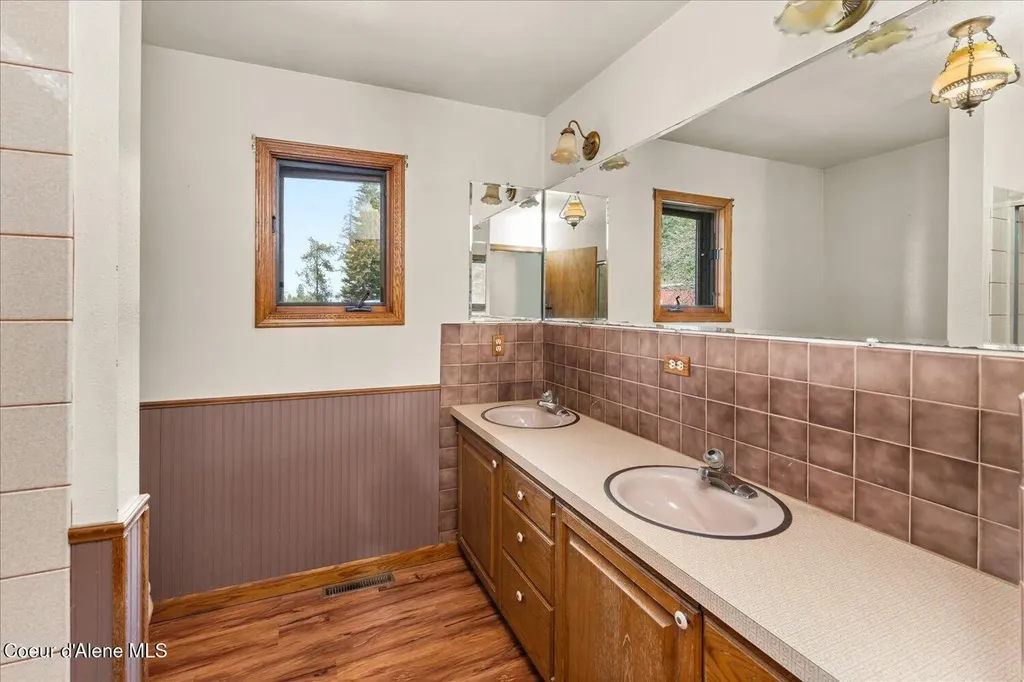 2872 Hoodoo Mountain Road Priest River ID 83856