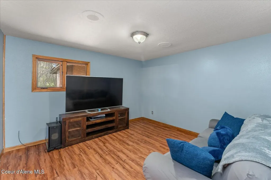 2872 Hoodoo Mountain Road Priest River ID 83856