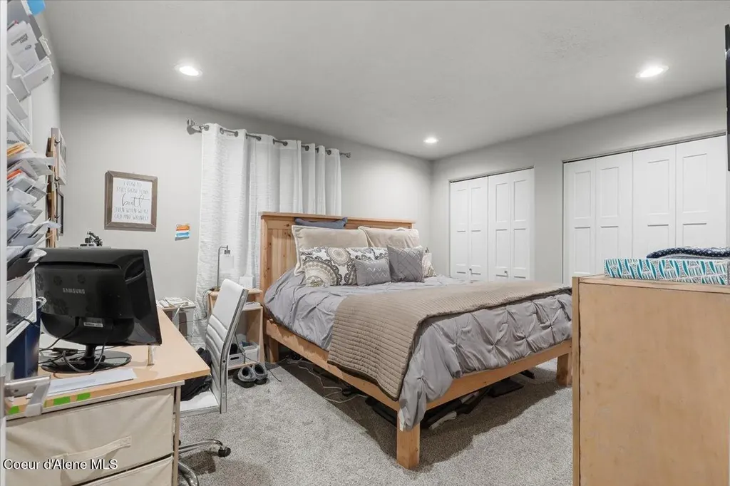 172 Wyatt Lane Spirit Lake ID 83869