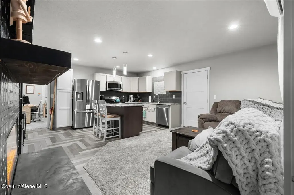 172 Wyatt Lane Spirit Lake ID 83869