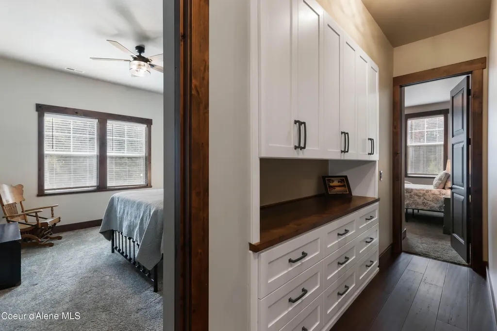 399 Forest Knolls Drive Sandpoint ID 83864