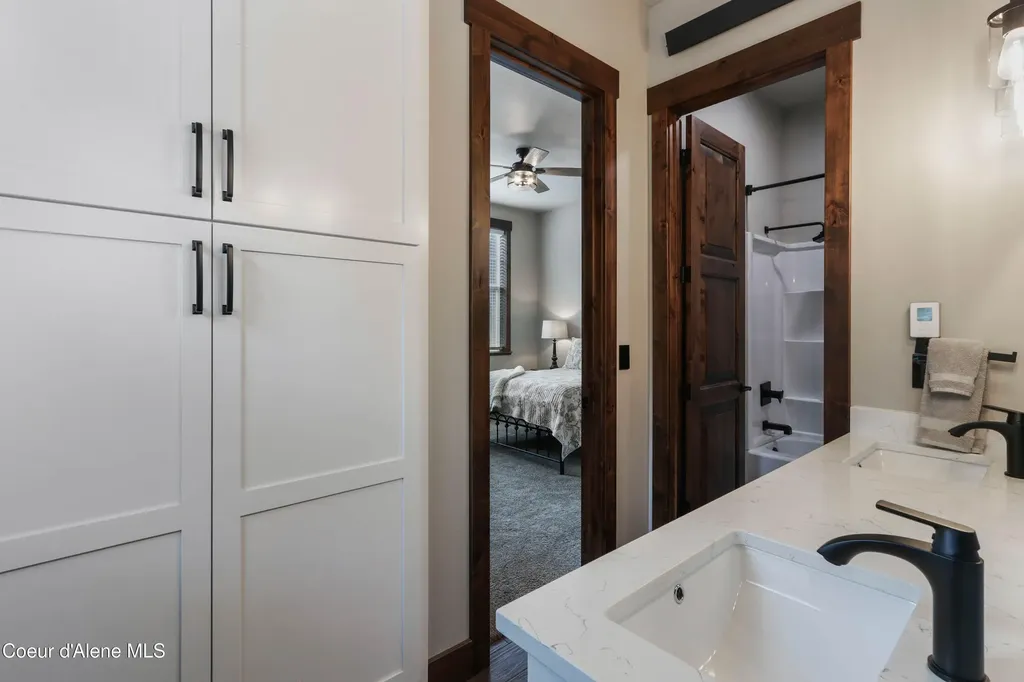 399 Forest Knolls Drive Sandpoint ID 83864