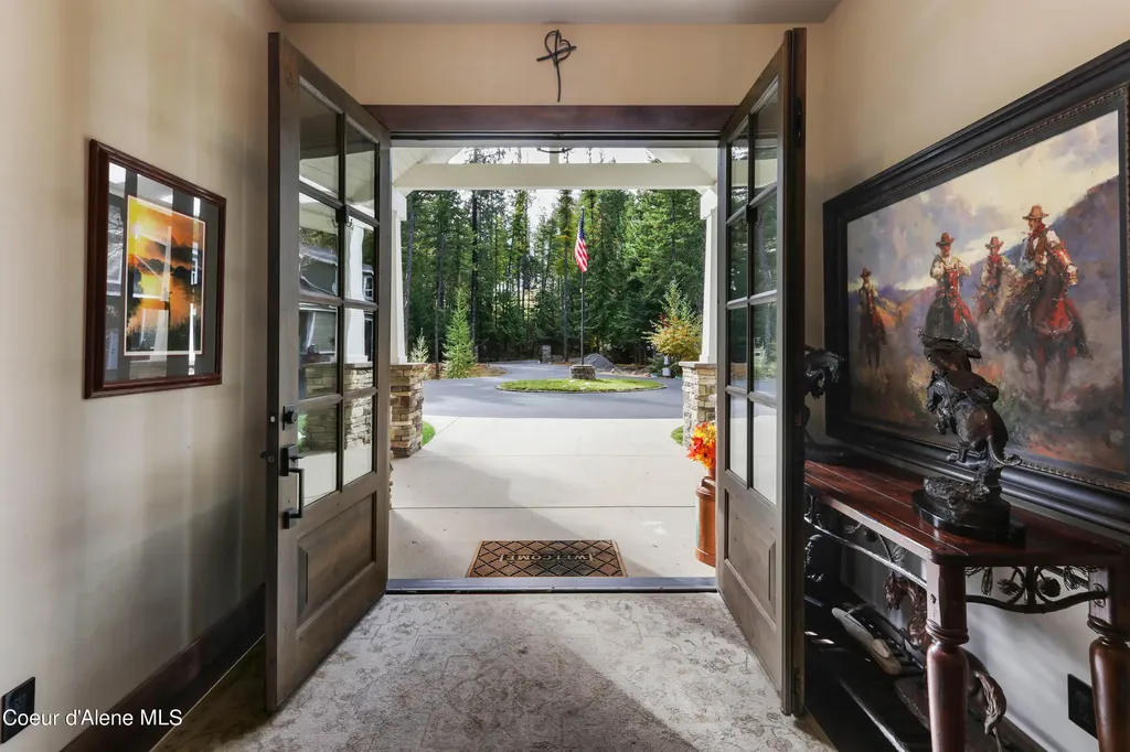 399 Forest Knolls Drive Sandpoint ID 83864