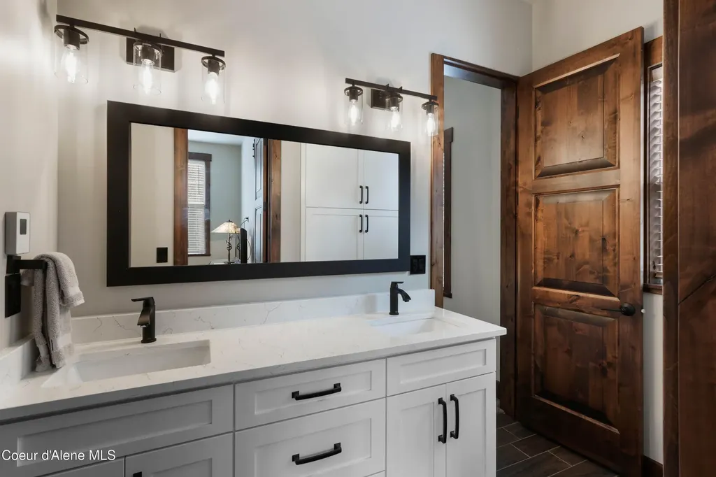 399 Forest Knolls Drive Sandpoint ID 83864