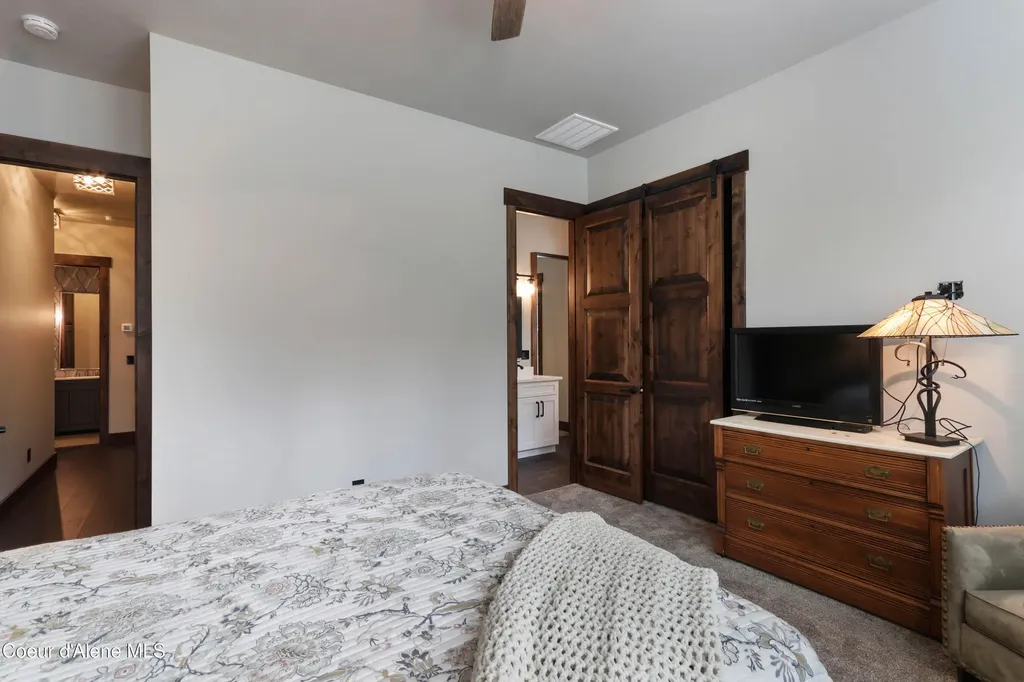399 Forest Knolls Drive Sandpoint ID 83864