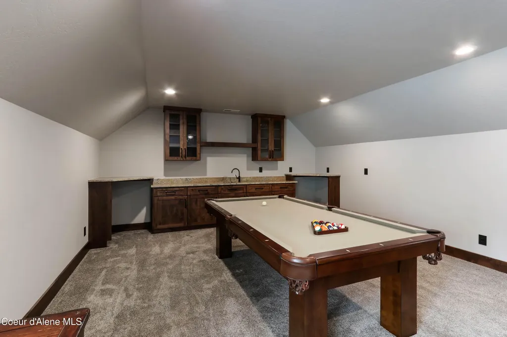 399 Forest Knolls Drive Sandpoint ID 83864