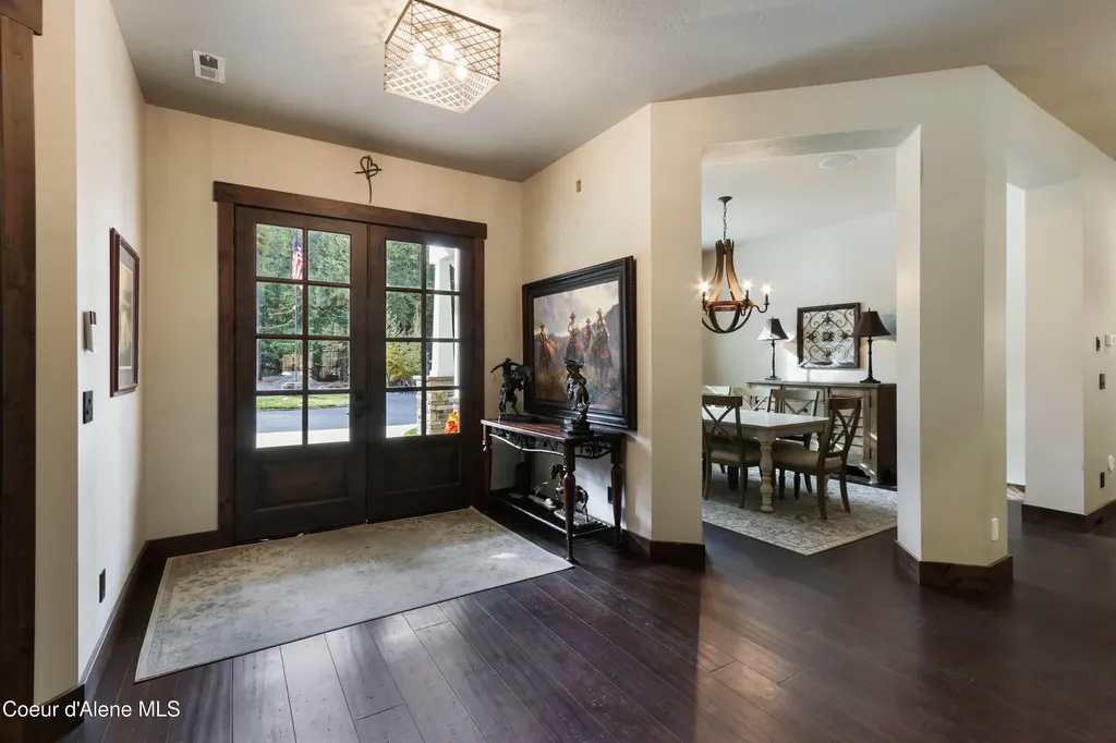 399 Forest Knolls Drive Sandpoint ID 83864