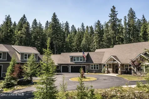399 Forest Knolls Drive Sandpoint ID 83864