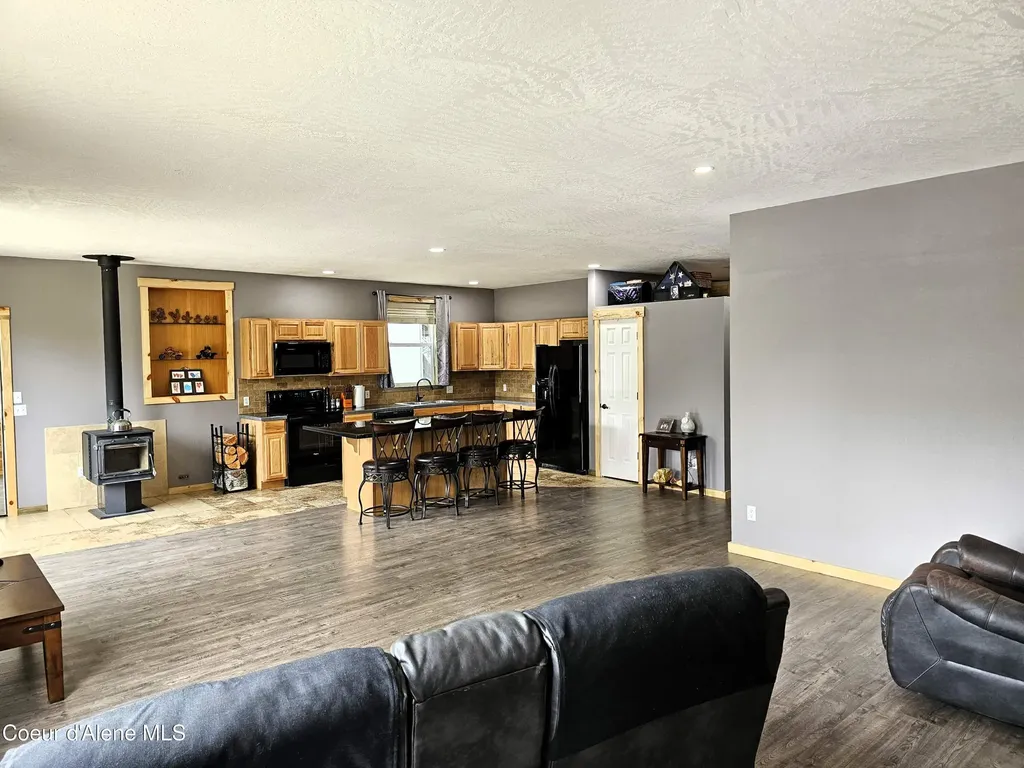 217&283 Wolverine Drive Cocolalla ID 83813