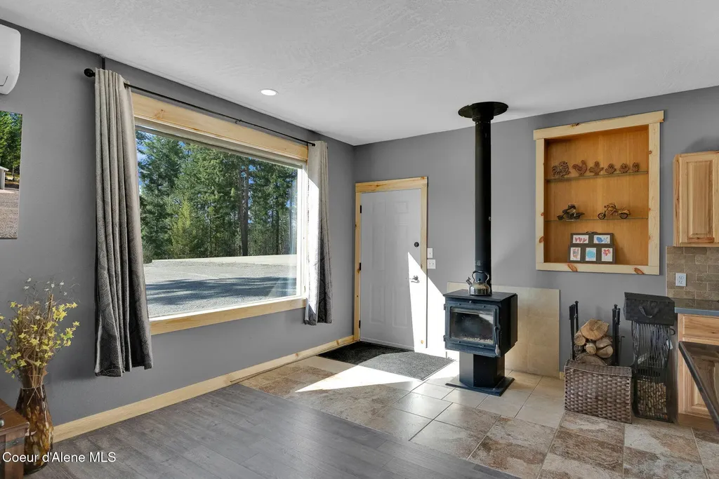 217&283 Wolverine Drive Cocolalla ID 83813