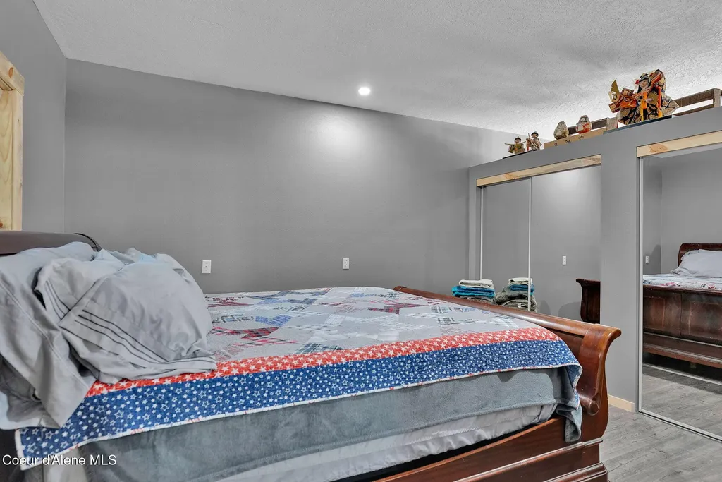 217&283 Wolverine Drive Cocolalla ID 83813