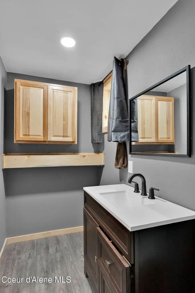 217&283 Wolverine Drive Cocolalla ID 83813