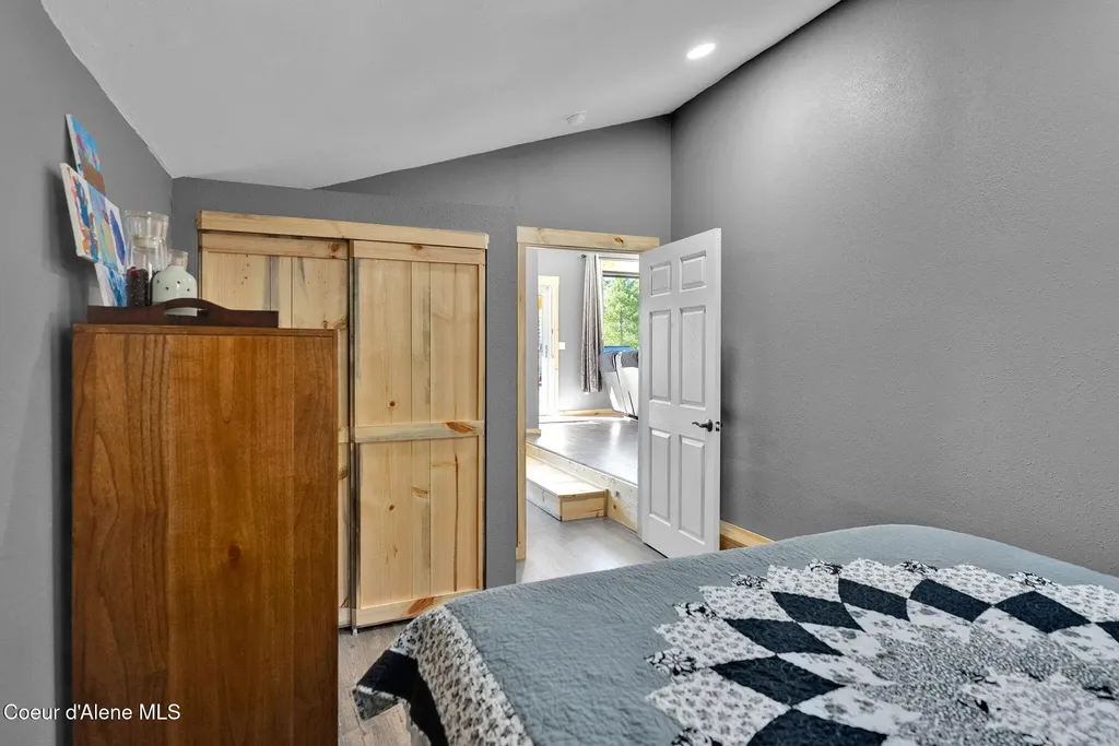 217&283 Wolverine Drive Cocolalla ID 83813