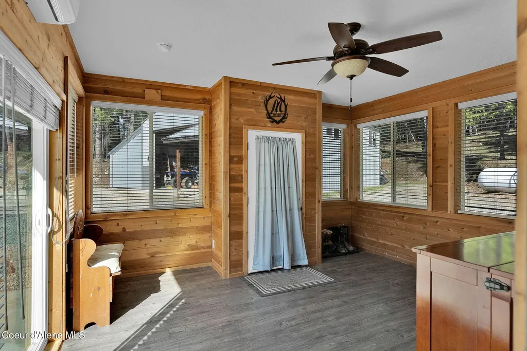 217&283 Wolverine Drive Cocolalla ID 83813