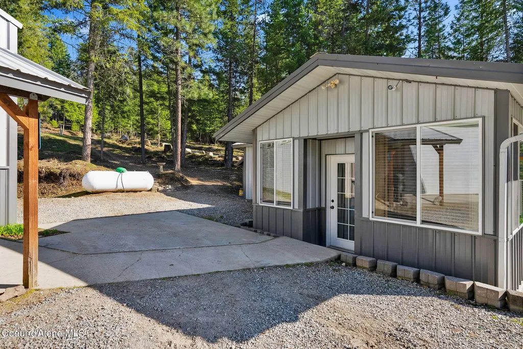 217&283 Wolverine Drive Cocolalla ID 83813
