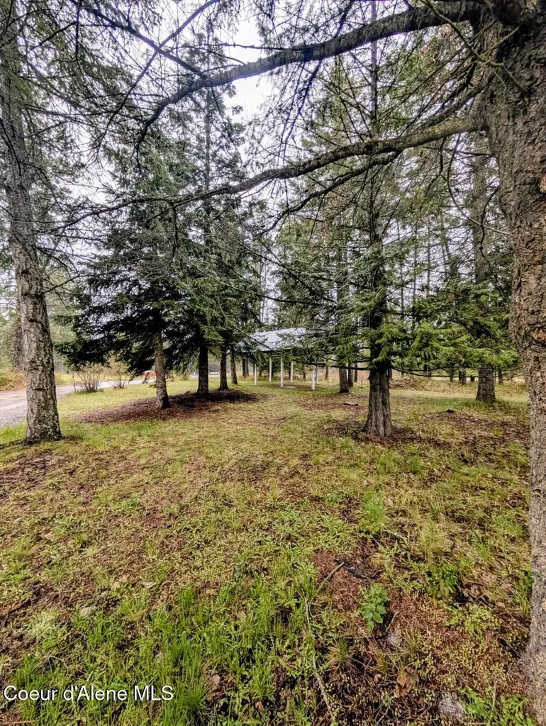 968 Roosevelt Road Bonners Ferry ID 83805