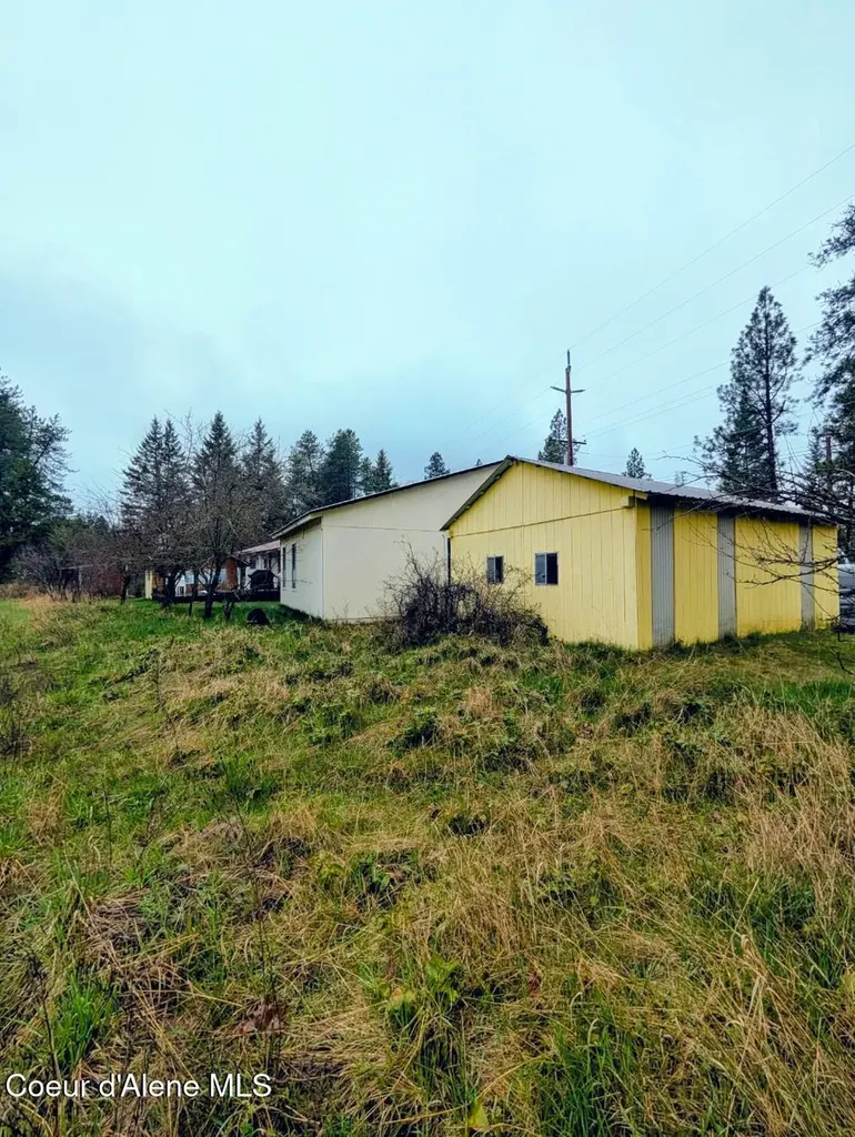 968 Roosevelt Road Bonners Ferry ID 83805