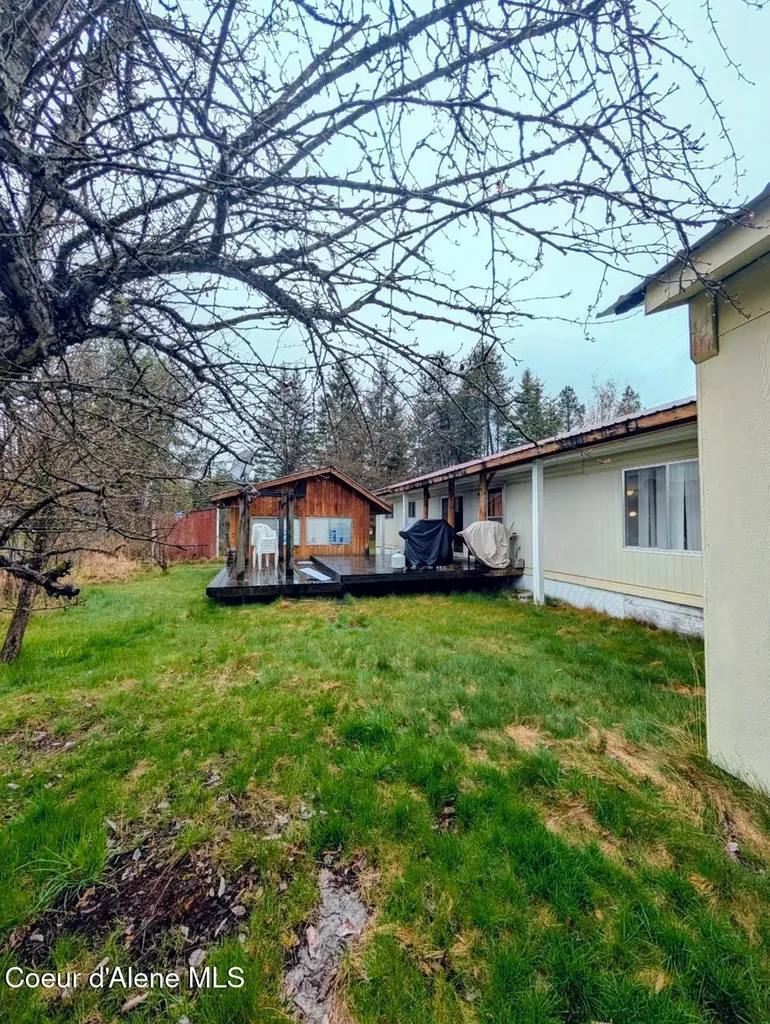968 Roosevelt Road Bonners Ferry ID 83805