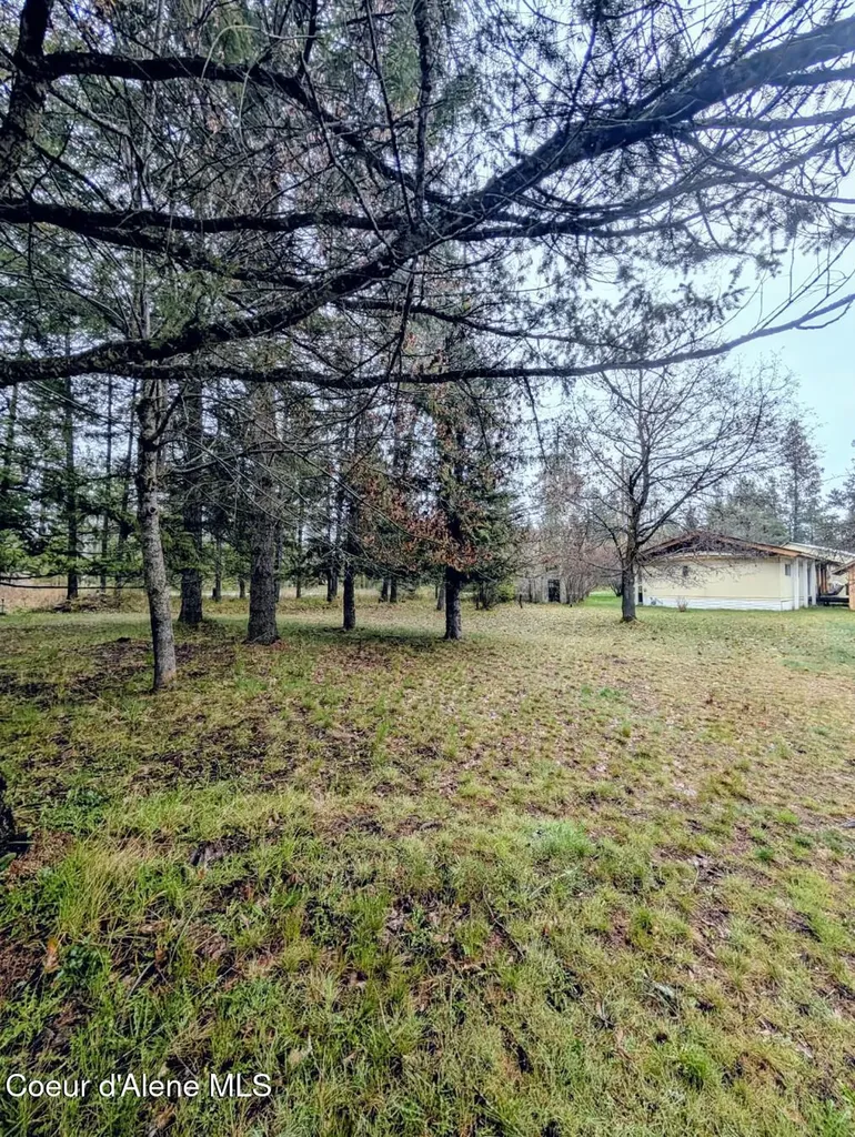 968 Roosevelt Road Bonners Ferry ID 83805