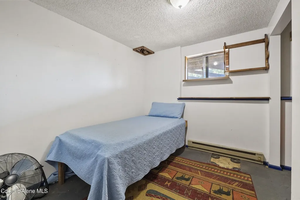 15987 W Chantilly Lane Post Falls ID 83854