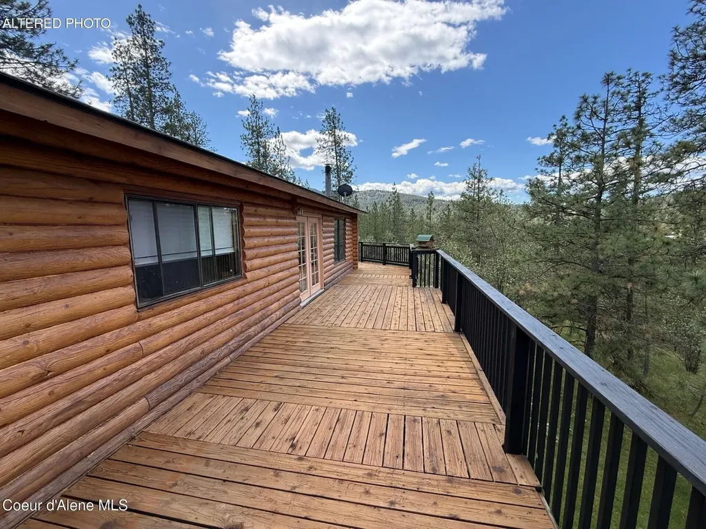 15987 W Chantilly Lane Post Falls ID 83854