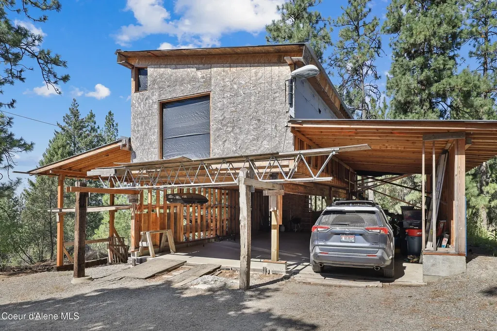 15987 W Chantilly Lane Post Falls ID 83854