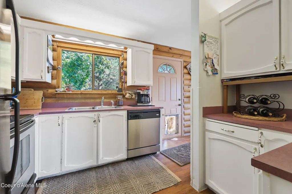 15987 W Chantilly Lane Post Falls ID 83854