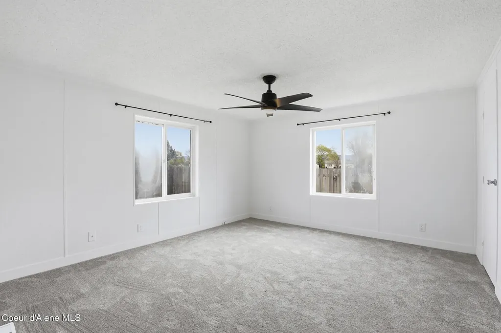 10600 N Benoit Street Hayden ID 83835