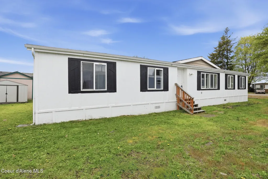 10600 N Benoit Street Hayden ID 83835