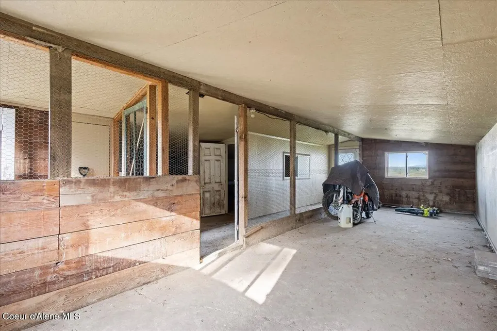 19454 S Idaho Road Worley ID 83876