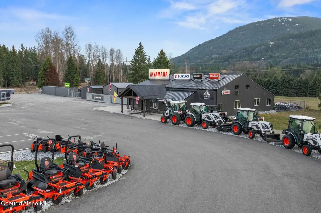 478544 Us-95 Sandpoint ID 83864
