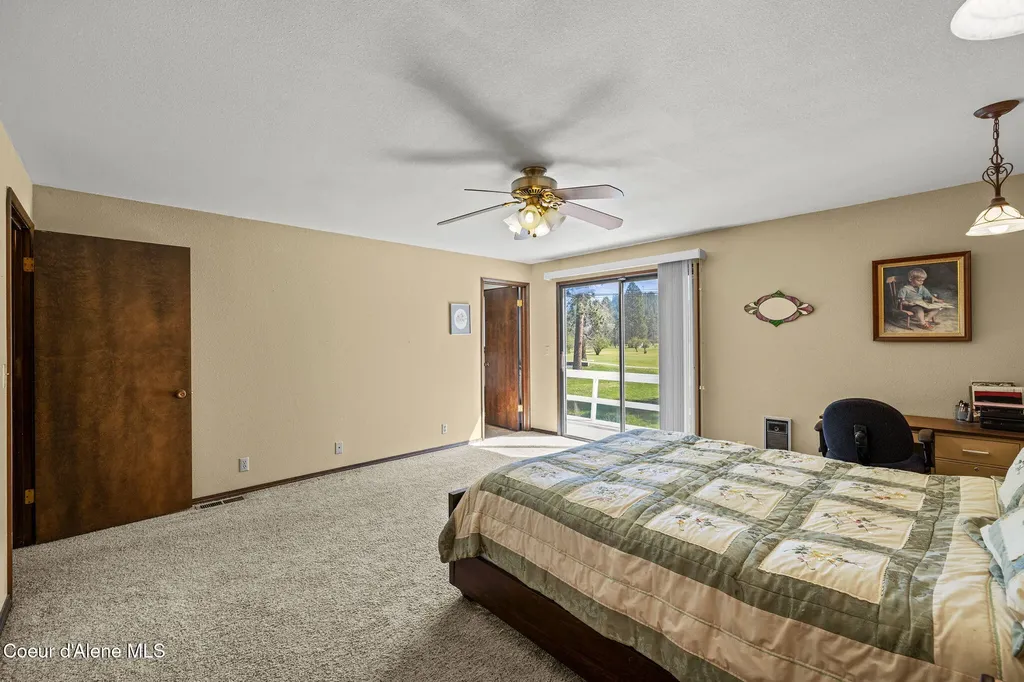301 Woodland Drive Pinehurst ID 83850