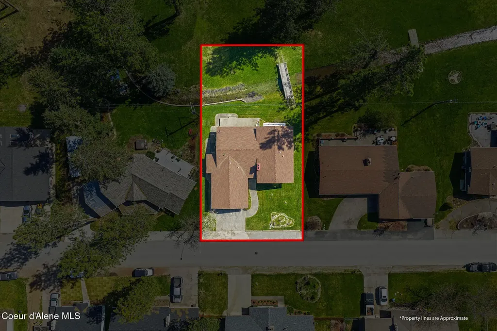 301 Woodland Drive Pinehurst ID 83850