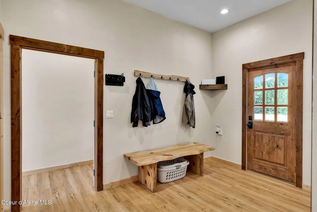 12194 E Rosewood Road St. Maries ID 83861