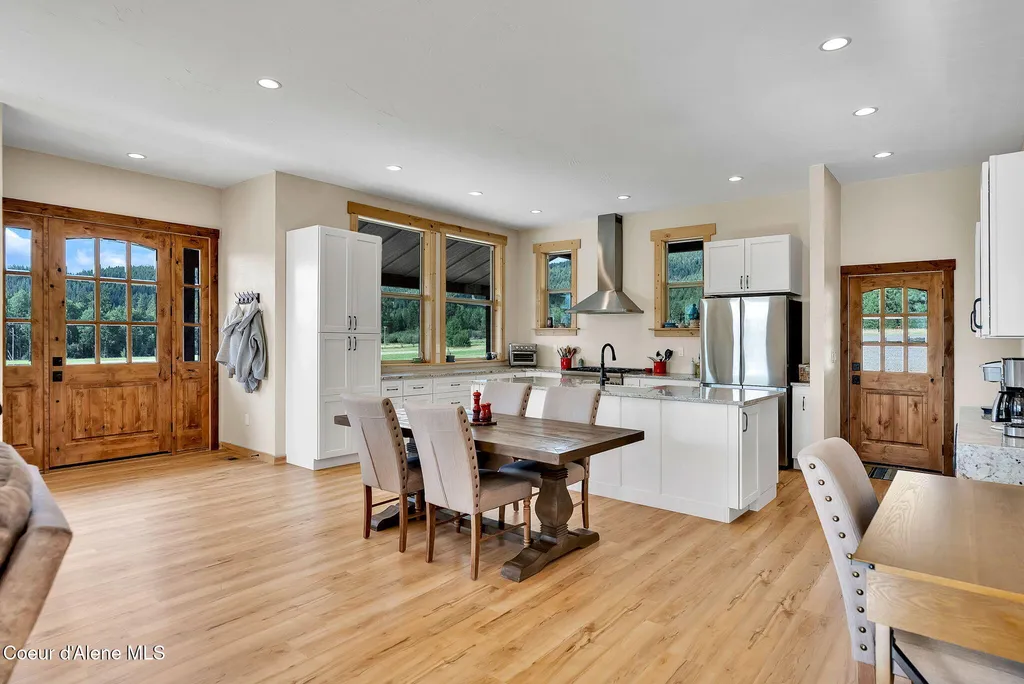 12194 E Rosewood Road St. Maries ID 83861