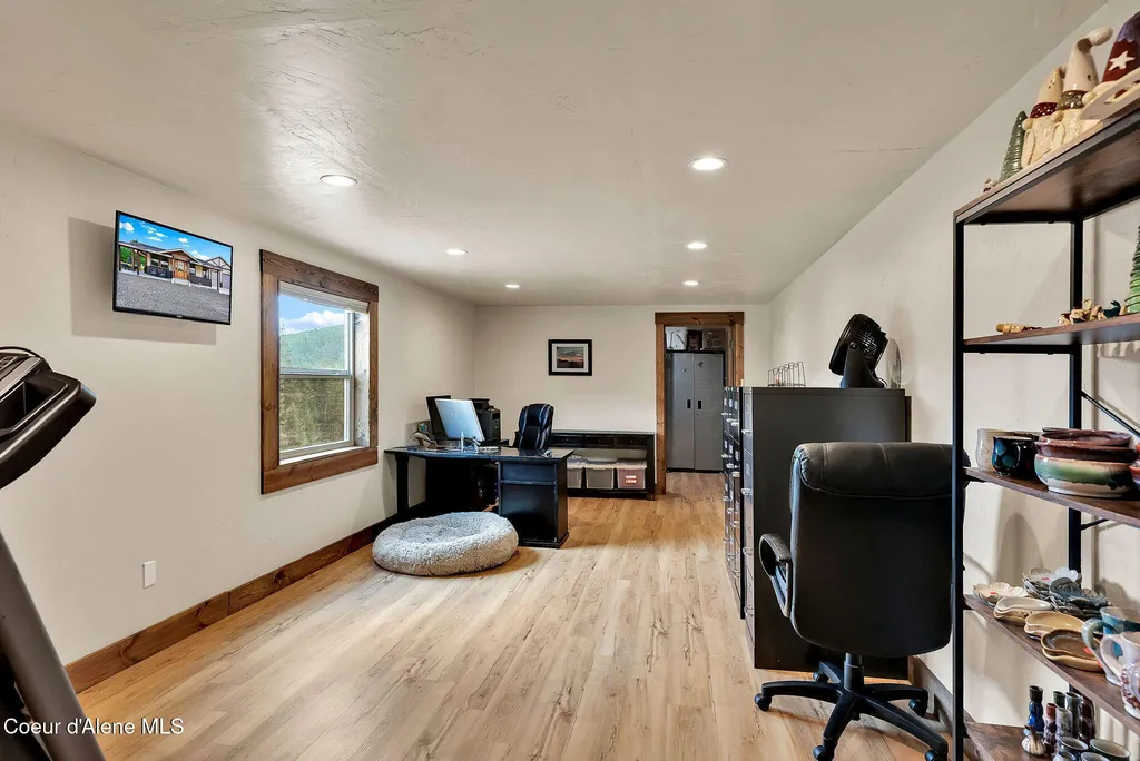 12194 E Rosewood Road St. Maries ID 83861