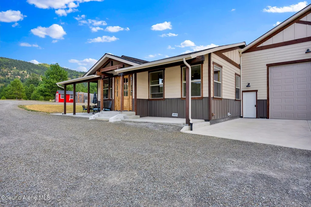 12194 E Rosewood Road St. Maries ID 83861