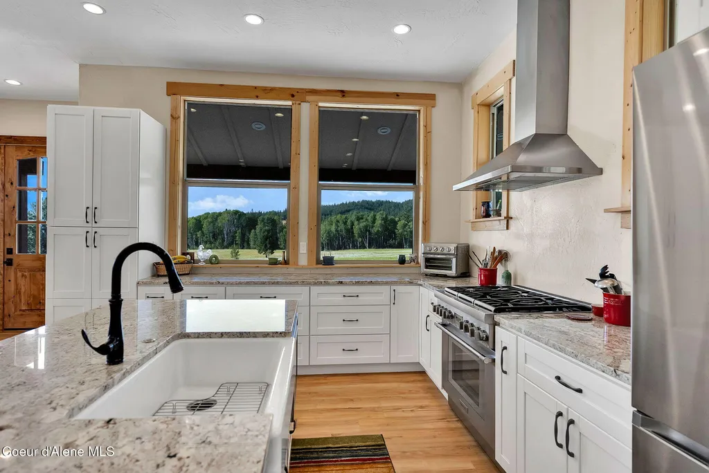 12194 E Rosewood Road St. Maries ID 83861