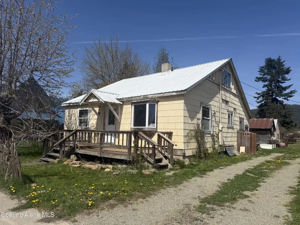 116 W 4th Avenue Clark Fork ID 83811