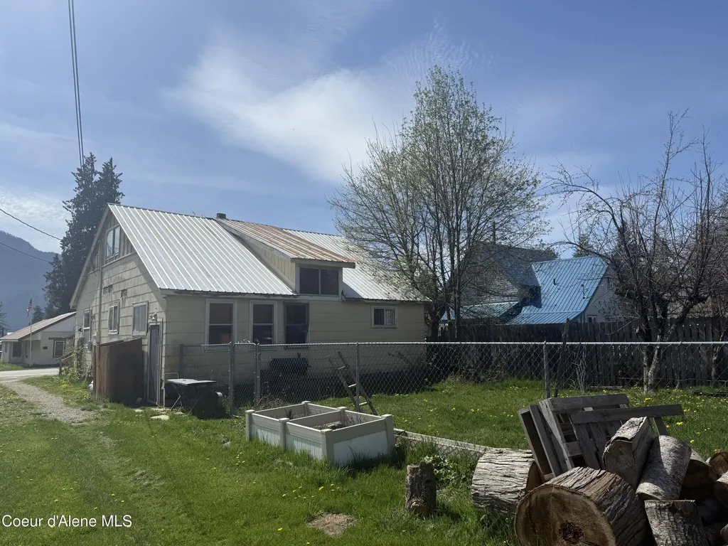 116 W 4th Avenue Clark Fork ID 83811