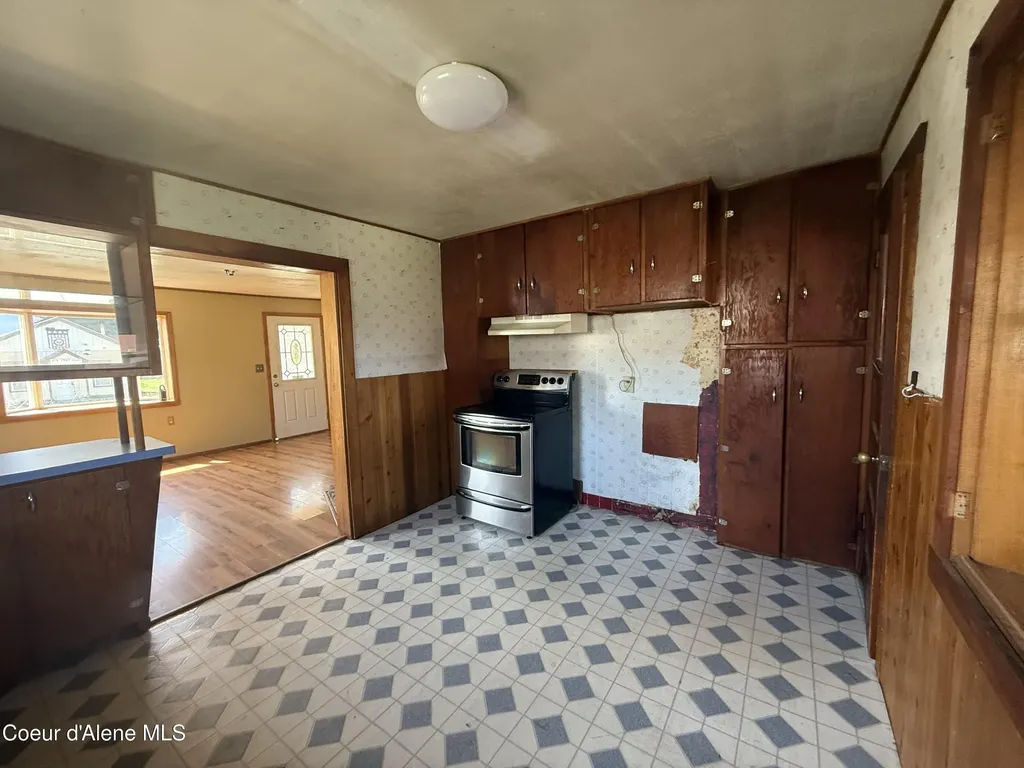 116 W 4th Avenue Clark Fork ID 83811