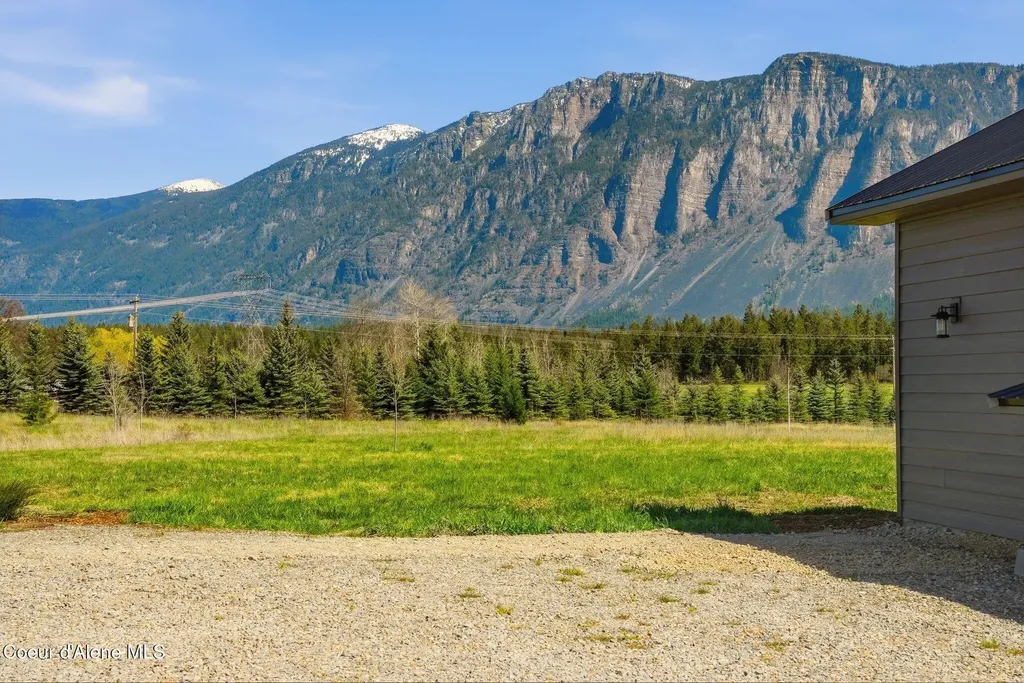 1770 Porthill Loop Road Bonners Ferry ID 83805