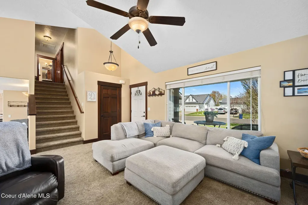 3147 W Blueberry Circle Hayden ID 83835