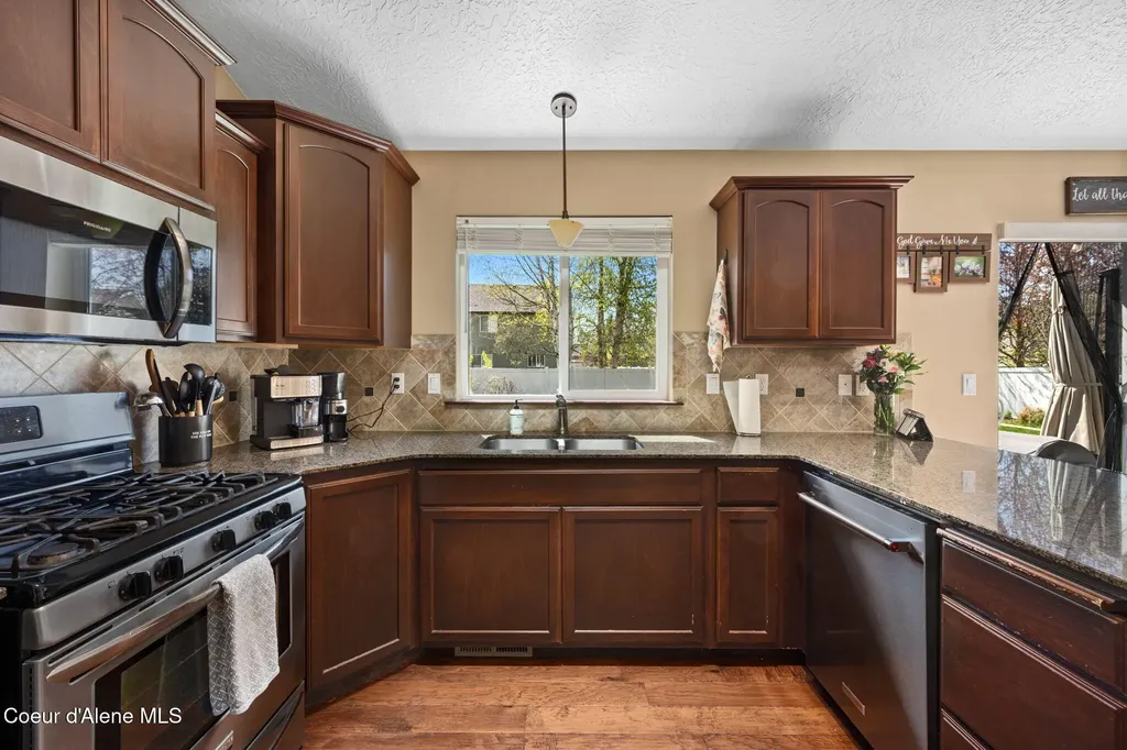 3147 W Blueberry Circle Hayden ID 83835