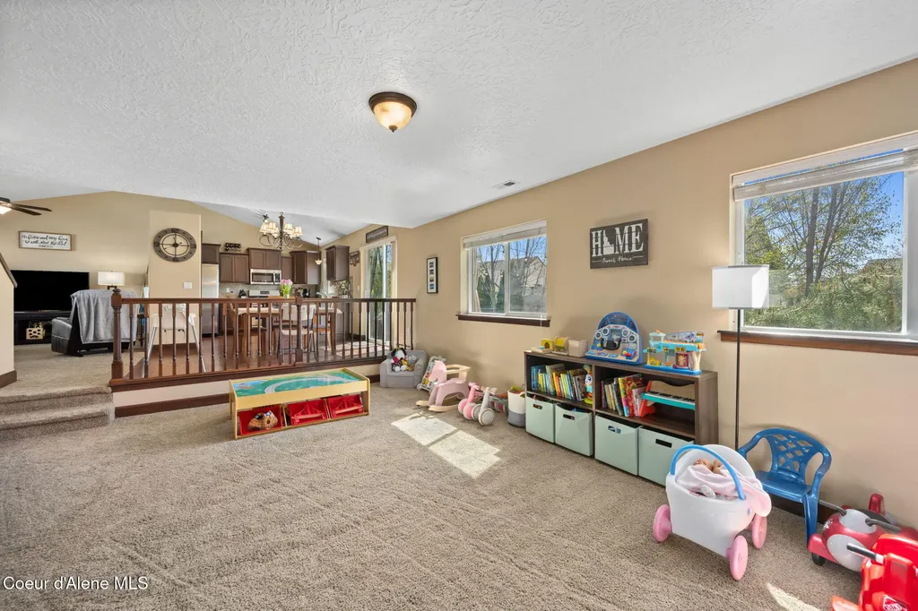 3147 W Blueberry Circle Hayden ID 83835