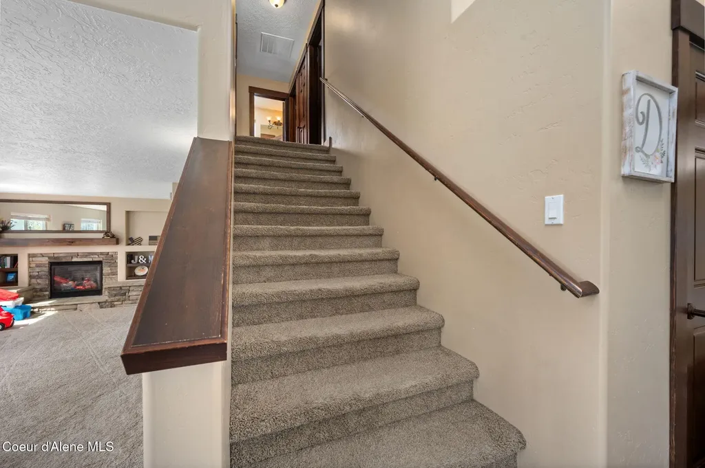 3147 W Blueberry Circle Hayden ID 83835