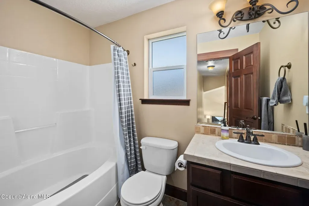 3147 W Blueberry Circle Hayden ID 83835