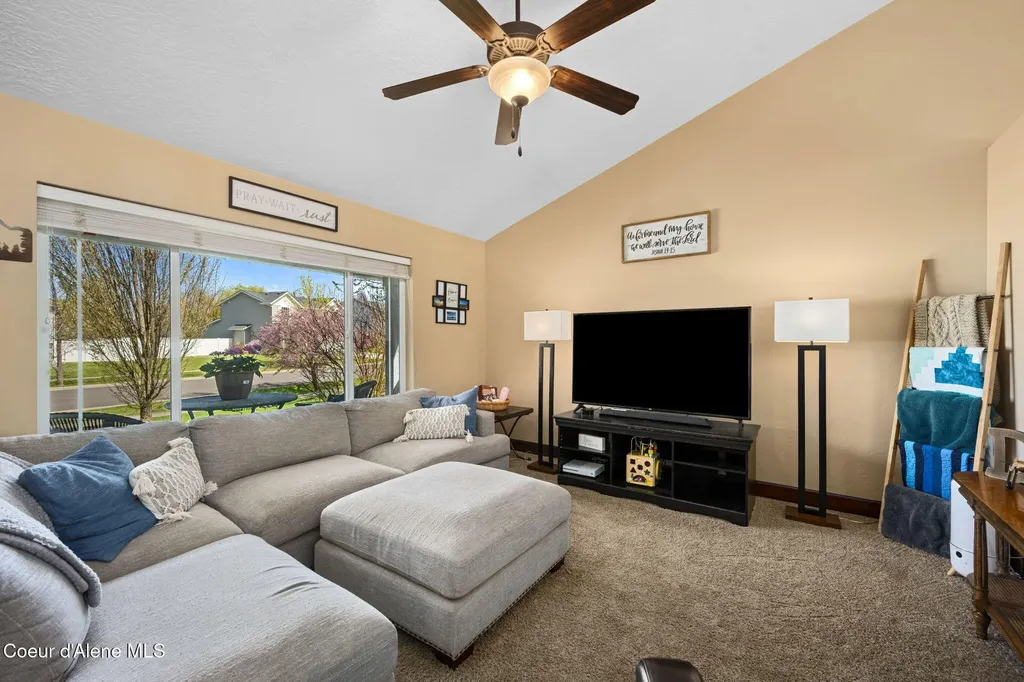 3147 W Blueberry Circle Hayden ID 83835