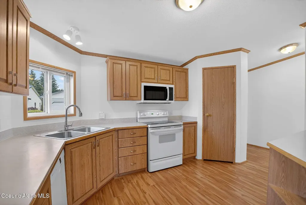 8473 W Rushmore Street Rathdrum ID 83858